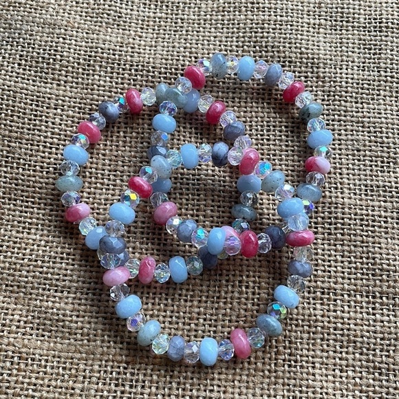 Stackable stone bracelet mixed beads pastel Crystal 7 1/2 stretch Baby Shower - Picture 7 of 7
